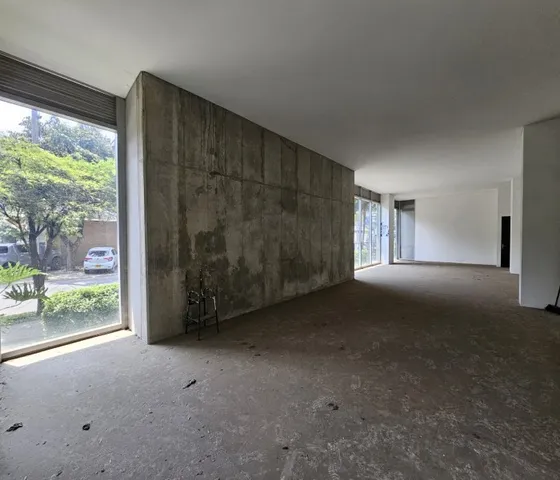 Local En Arriendo Edificio Cci San Vicente Cali.