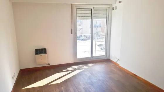 Venta Departamento 1 Dormitorio Con Balcón En Rosario Pichincha   