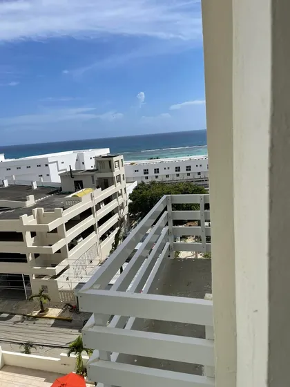 Magnifica Torre De Apartamentos En Boca Chica. Vista Al Mar.