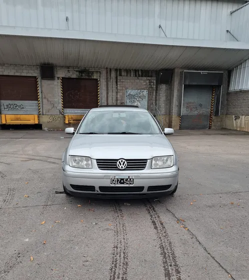 Volkswagen Bora 1.8 Highline T 180cv Cuero