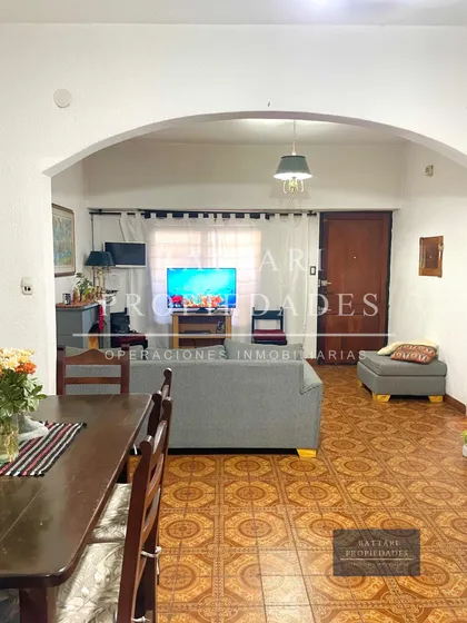 Venta Casa En Lote Propio 5 Ambientes El Palomar Toma Propiedad En Parte De Pago