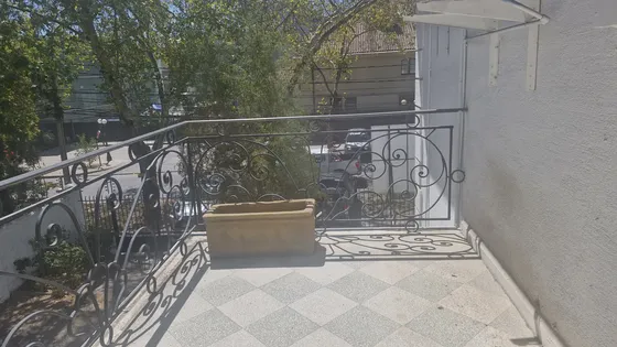 Arr Conjunto De Casa Y Terreno Grande Con 10d/5b/50/7b Para