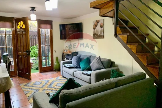 Venta De Casa 2d+ 1b + Estac. Villa El Solar Buin
