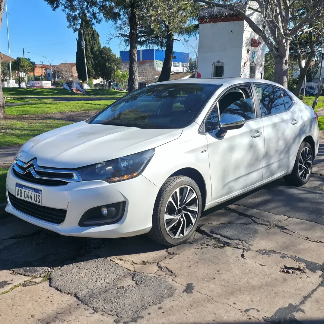 Citroën C4 Lounge 1.6 S Edition THP 165 HP