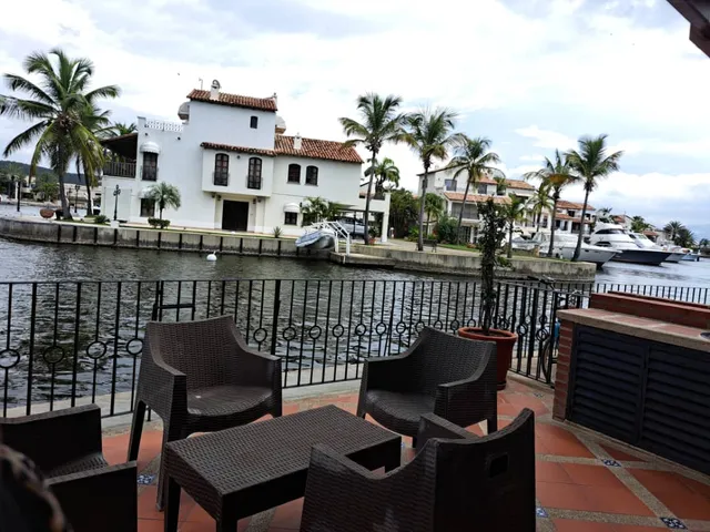  Alquiler Townhouse De 2 Hab  Pueblo Viejo, Complejo Turistico El Morro,lecheria