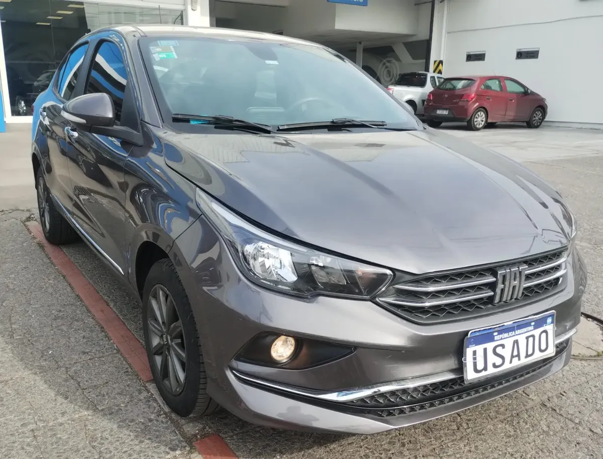 Fiat Cronos 1.3 Stile Mt5443774775204454424