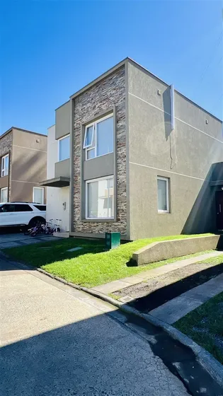 Vende Casa En Condominio - Sector Poniente.