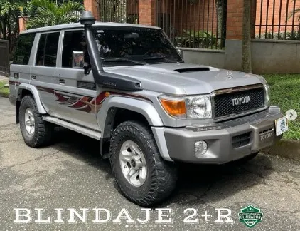 Toyota Land Cruiser Vdj76