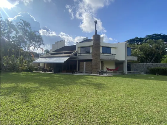 Casa En Venta En La Lagunita 5h+2s/5b+s/6pe