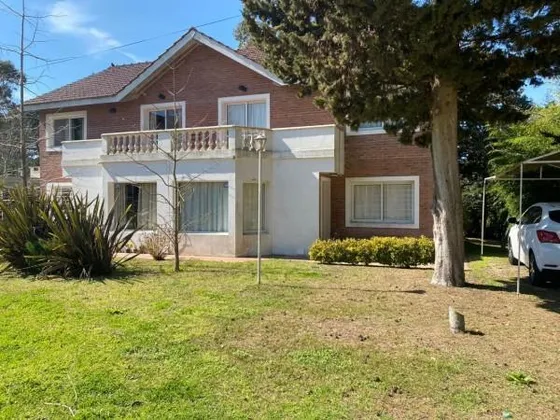 Casa Tipo Duplex De 3 Dormitorios En Excelente Ubicacion - Pinamar