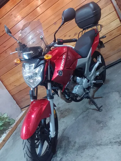 Yamaha Fazer 250