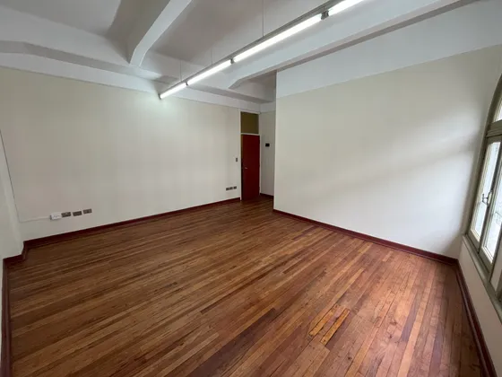 Arriendo Oficina 2 Privados En Centro Valparaíso