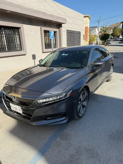 Honda Accord 2.0 Touring At