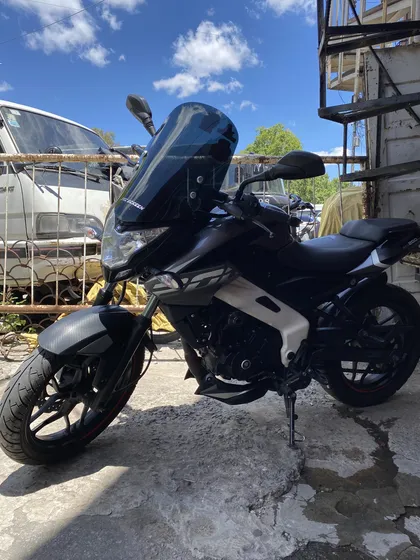 Bajaj Rouser Ns200