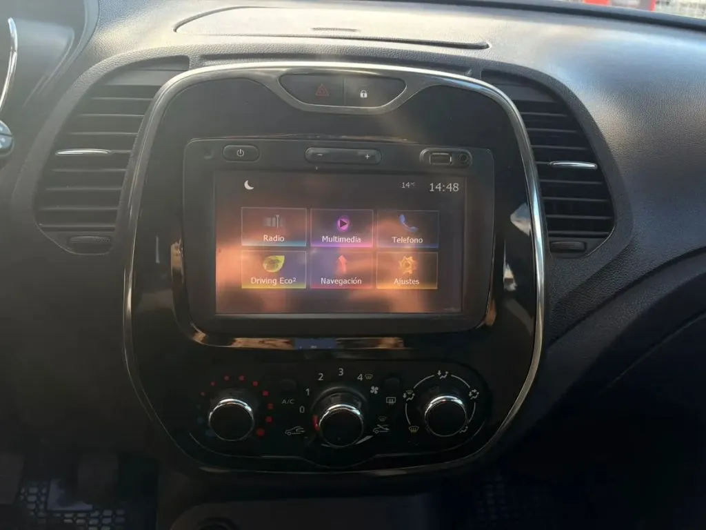 Renault Captur 2.0 Zen558130094985728008