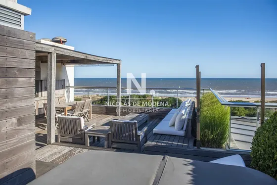 Apartamento Con Vista Espectacular A Metros Del Mar, En Brava En Punta Del Este