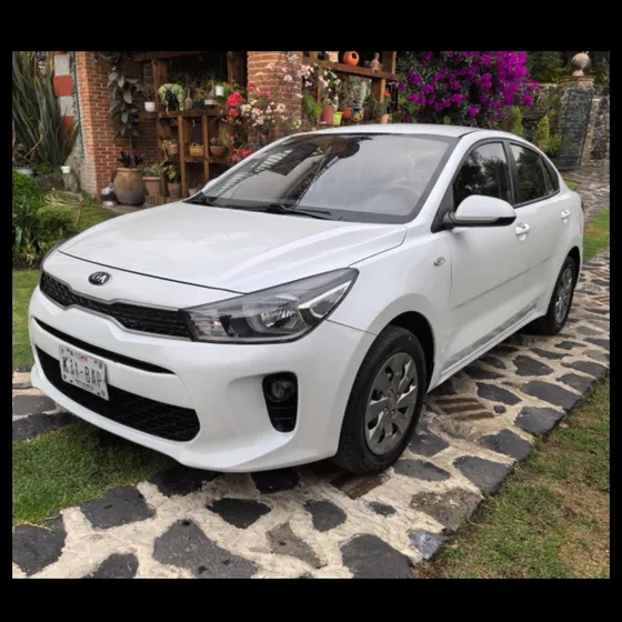Kia Rio 1.6 L Sedan At