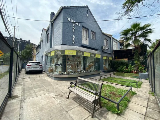 Venta Propiedad, Sector Comercial Manuel Montt; Providencia