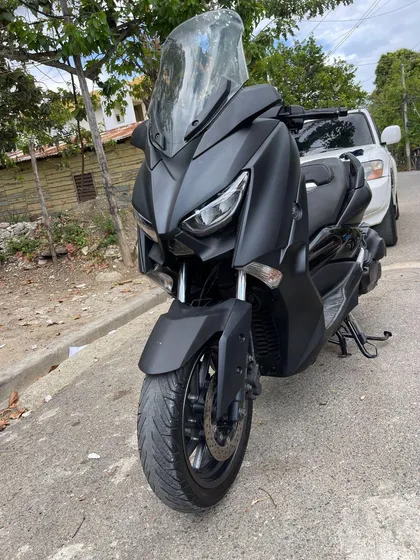 Yamaha Xmax 400 Airoma Europea Con Todo Su Pap