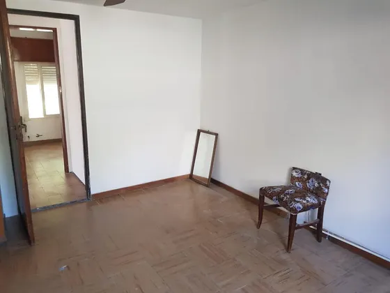 Ph En Venta - 2 Dormitorios 1 Baño - 154mts2 - Lomas De Zamora