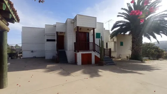 Casa Con 3 Dorm+3 Baños En Maitencillo, Año Corrido