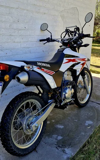Tornado 250 En Excelente Estado Con Sus Accesorios