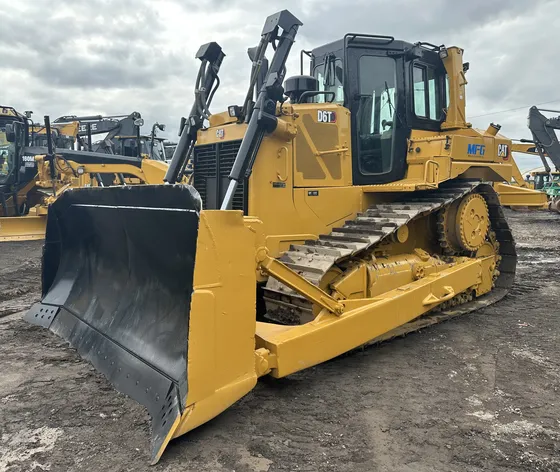 Bulldozer Cat D6t Xl Ripper Trasero