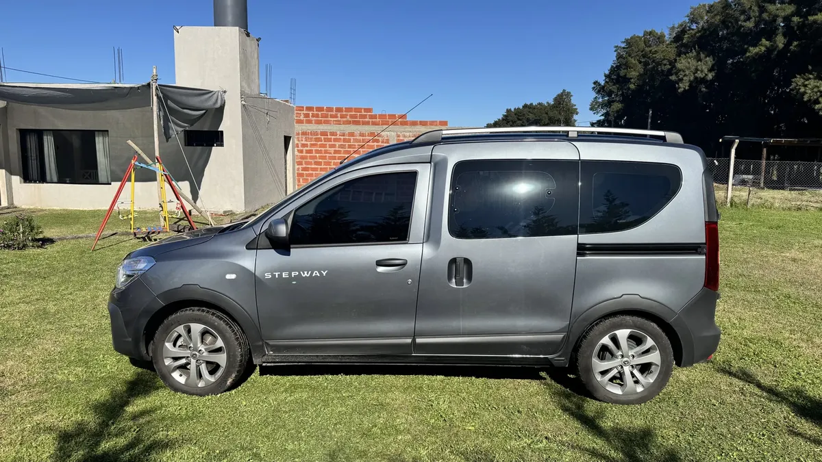 Renault Kangoo Stepway 1.6 Nafta564288080063375362