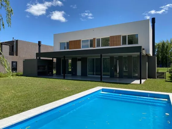 Casa En Venta, Barrio Privado Las Liebres