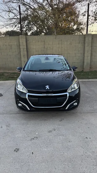Peugeot 208 1.6 Feline