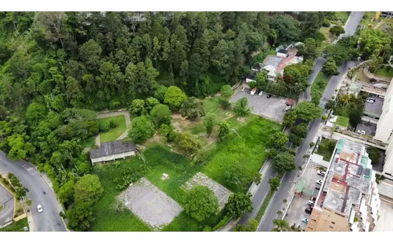 Se Alquila Terreno 1900m² En Los Samanes