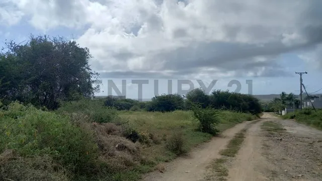Terreno Con Bienhechuria A 5 Minutos De Playa Guacuco
