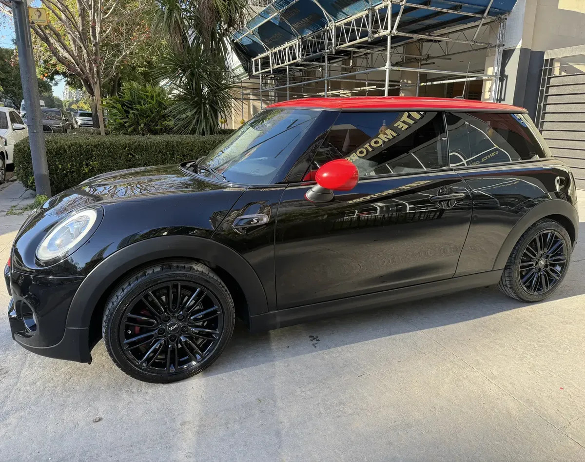 MINI Cooper John Works