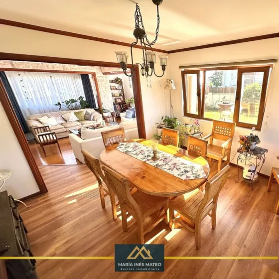 Espectacular Casa En Andalué, Amplia Y Excelente Ubicación