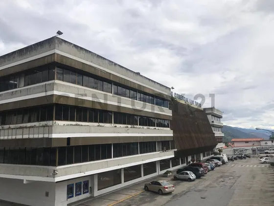 En Venta Local Con 3 Salas De Cine