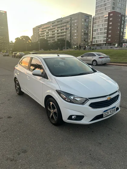 Chevrolet Onix 1.4 Ltz 98cv