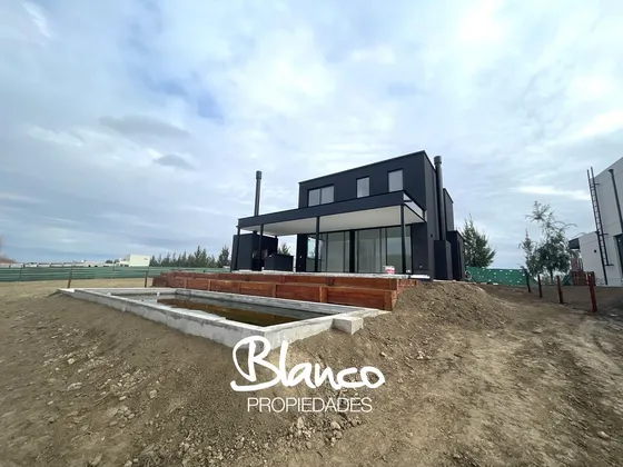 Casa  En Venta En El Naudir, Escobar, G.b.a. Zona Norte