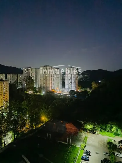 Apartamento Ud4 A 100mts Del Colegio San Agustin De Caricuao