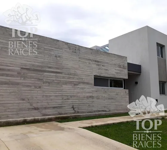 Casa  En Venta Ubicado En El Cantón, Escobar, G.b.a. Zona Norte