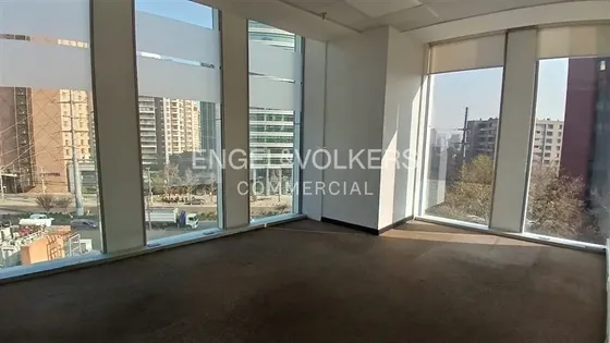 Oficina Clase A Habilitada En Nueva Las Condes
