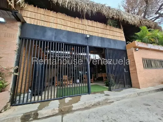 Tienes En Mente Emprender Tu Negocio En Grande....te Traigo Esta Excelente Oportunidad De Inversion Este Estupendo Y Magnififico Local Comercial En Alquiler, Con Registro De Comercio Incluido Amoblado