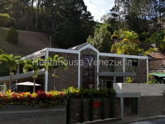 Casa ( De Revista / 2 Niveles / Remodelada / Equipada / Techos Doble Altura ) Venta La Lagunita Country Club Mls - 26-15625