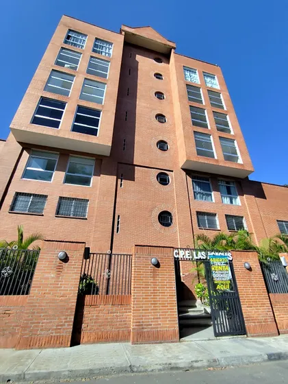 Leslie Ofrece En Venta Oficina Las Acacias 