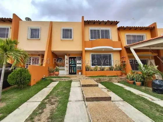 Hermosa Y Quinta En Venta En Cabudare