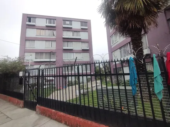 Se Vende Amplio Departamento En El Centro De Valparaíso