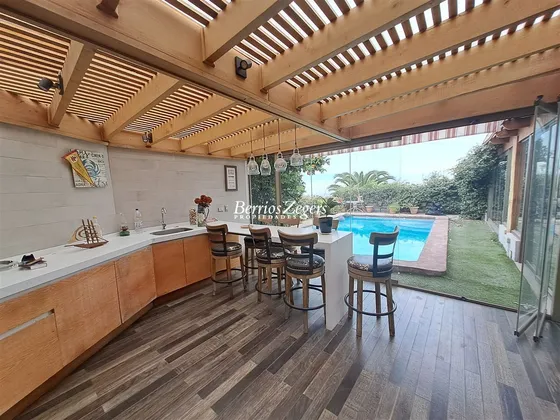 Casa Venta De 4 Dorm., Condominio, Wenlock School Las Condes