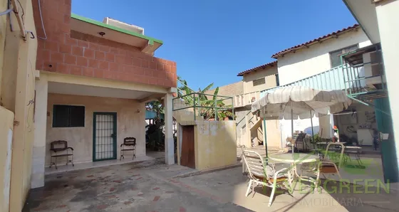 Casa Venta Lecheria Calle Arismendi - Sujeys Ortiz Evergreen.