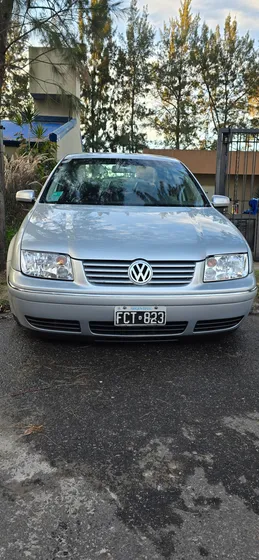 Volkswagen Bora 1.8 T Highline Cu