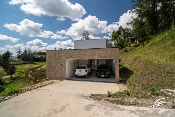 Hermosa Casa En Guarne 