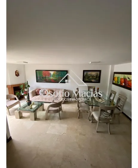 Venta De Casa En Av. Alberto Mendoza